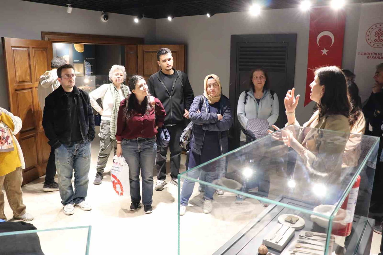 NEOLİTİK ÇAĞ’DAN BİZANS DÖNEMİNE UZANAN 130 ESERİN YER ALDIĞI ANTİK TIP ALETLERİ SERGİSİ, DENİZLİ...