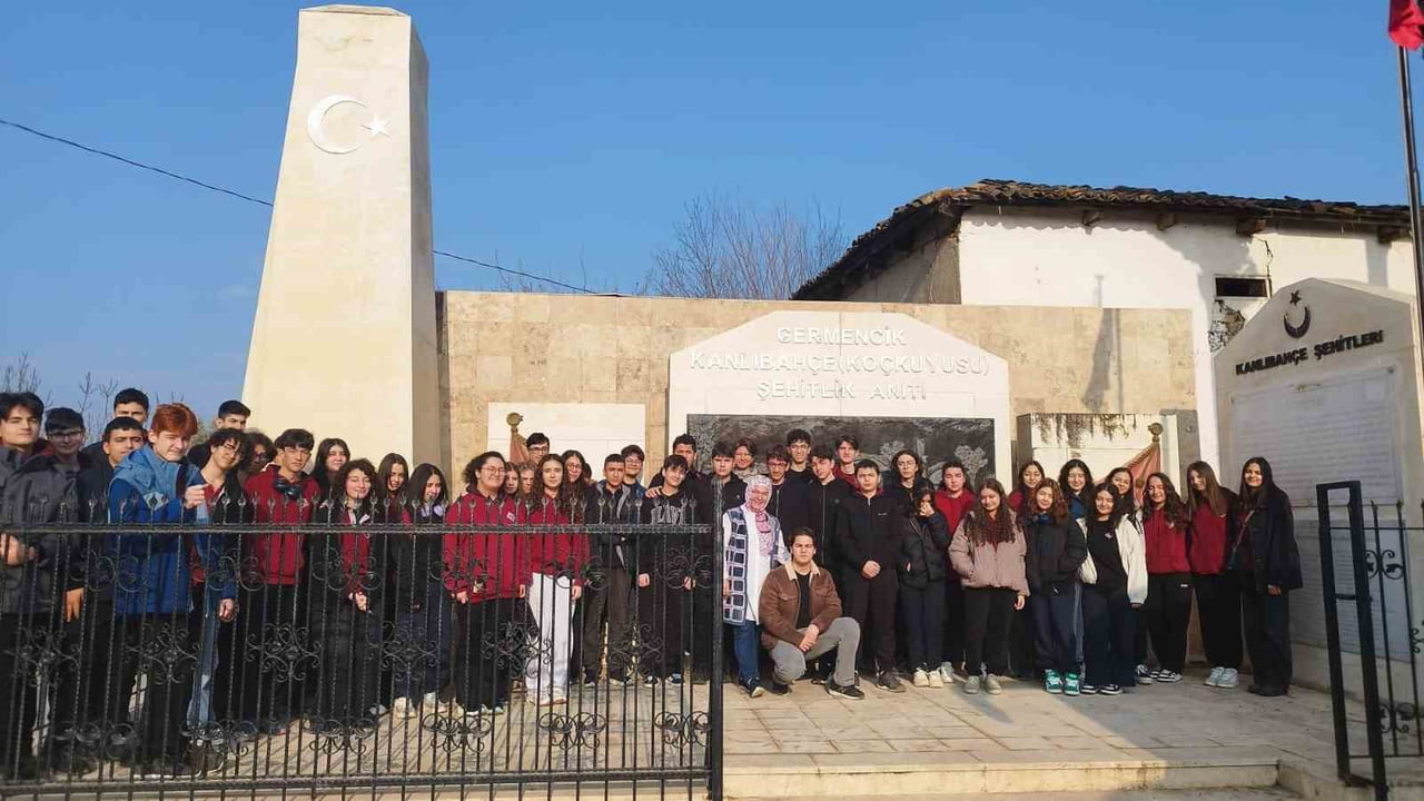 ORTAKLAR FEN LİSESİ ÖĞRENCİLERİ, ŞEHİTLER HAFTASI KAPSAMINDA ŞEHİTLİKLERİ VE YÖRÜK ALİ EFE MÜZESİ...