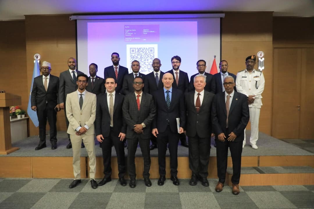 OYAK İLE SOMALİ BALIKÇILIK VE MAVİ EKONOMİ BAKANLIĞI ORTAKLIĞINDA KURULAN SOMTURK'ÜN DESTEĞİYLE...