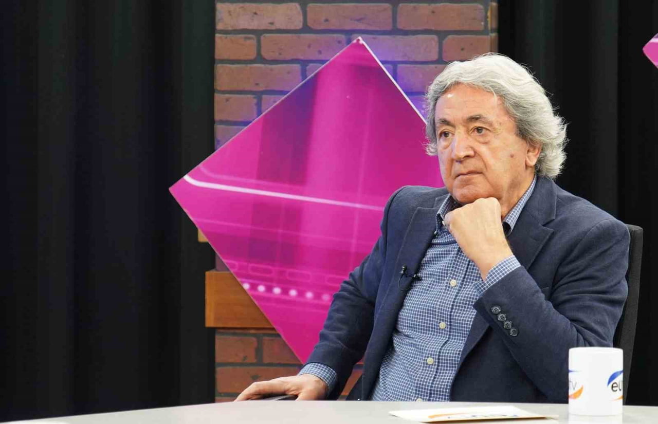 PROF. DR. ÇETİN KAYA KOÇ