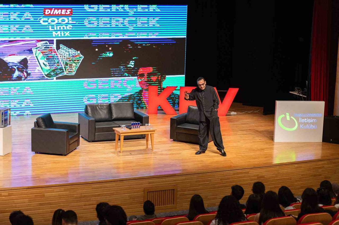 "KAMPÜSTE REKLAM VAR'22" ETKİNLİĞİ, ÖĞRENCİ MERKEZİ YUNUS EMRE SALONU'NDA...