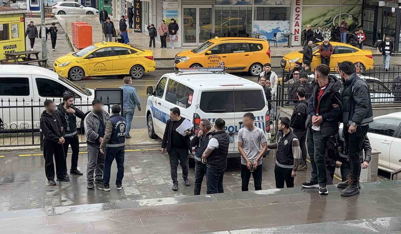 ŞAHISLAR, ÇIKARILDIĞI MAHKEME TARAFINDAN TUTUKLANARAK CEZAEVİNE GÖNDERİLDİ.