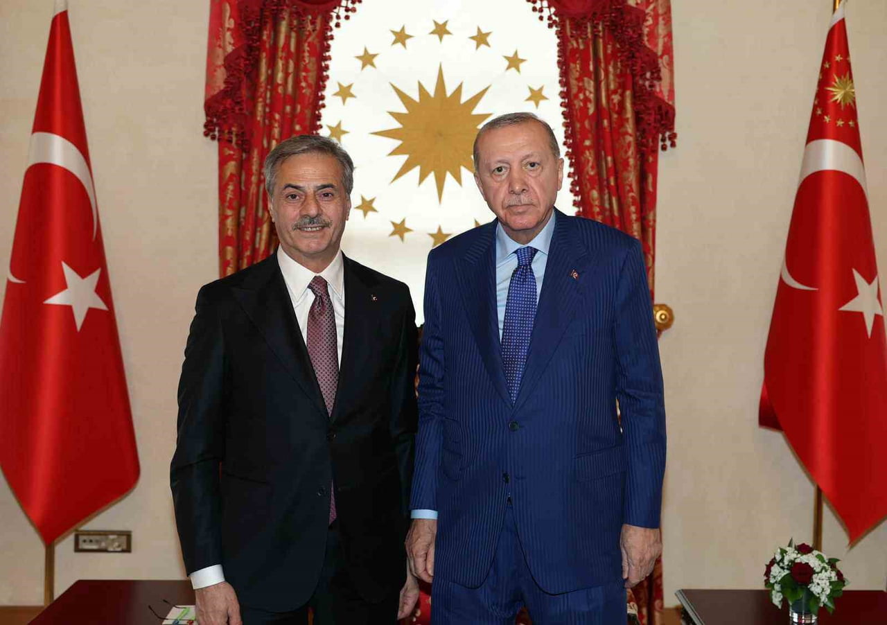 SAKARYA BÜYÜKŞEHİR BELEDİYE BAŞKANI YUSUF ALEMDAR, İSTANBUL DOLMABAHÇE SARAYI’NDA CUMHURBAŞKANI...