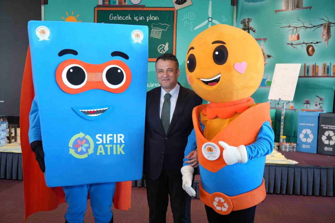 SAMSUN'DA ULUSLARARASI SIFIR ATIK GÜNÜ DOLAYISIYLA DÜZENLENEN PROGRAMDA KONUŞAN SAMSUN BÜYÜKŞEHİR...