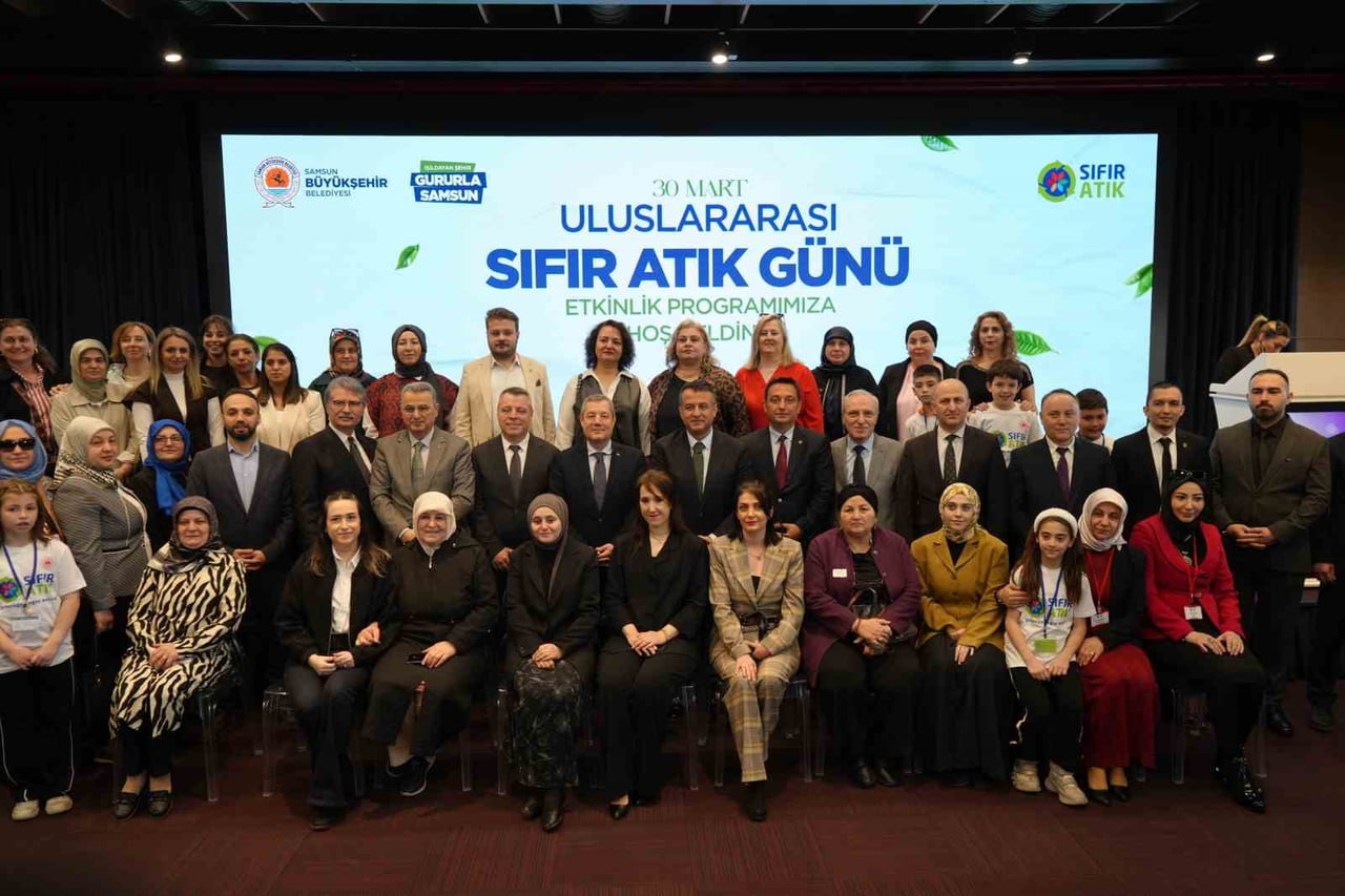 SAMSUN'DA ULUSLARARASI SIFIR ATIK GÜNÜ DOLAYISIYLA DÜZENLENEN PROGRAMDA KONUŞAN SAMSUN BÜYÜKŞEHİR...