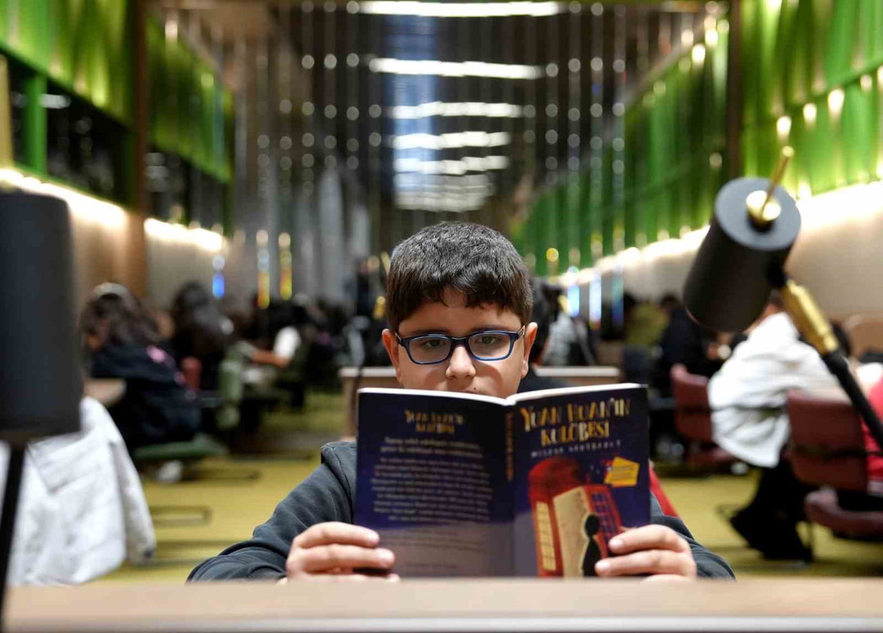 ŞEHİTKAMİL BELEDİYESİ, 30 MART-05 NİSAN TARİHLERİ ARASINDA KUTLANAN KÜTÜPHANELER HAFTASI...