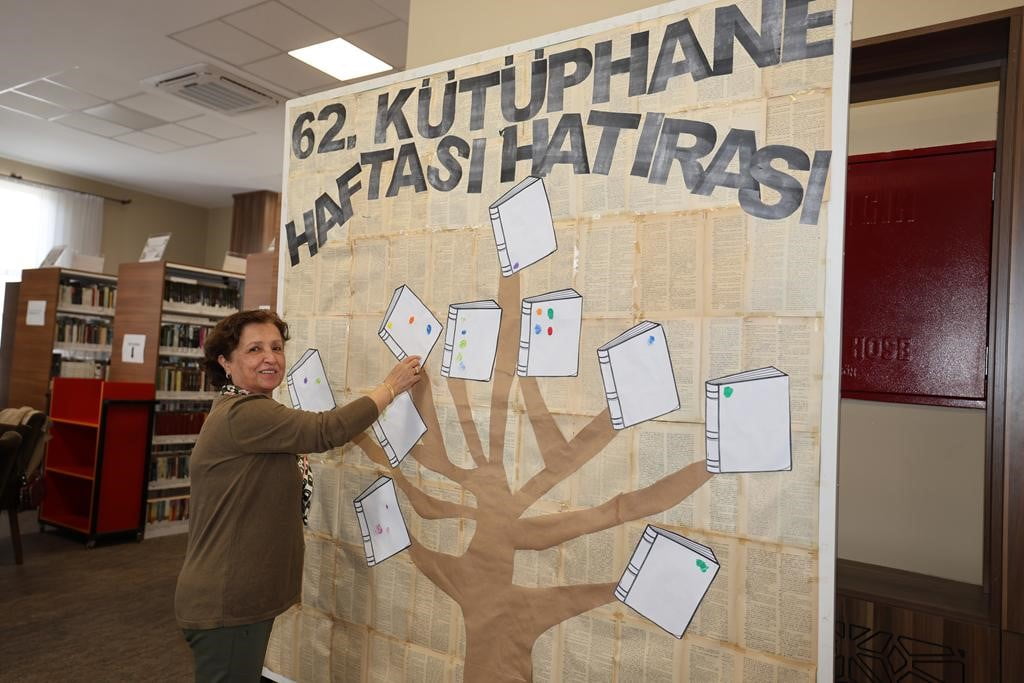 ŞEHZADELER BELEDİYESİ’NİN KÜTÜPHANE HAFTASI ETKİNLİKLERİ, GENÇLİK EVİ’NDE DÜZENLENEN "KİTAP...