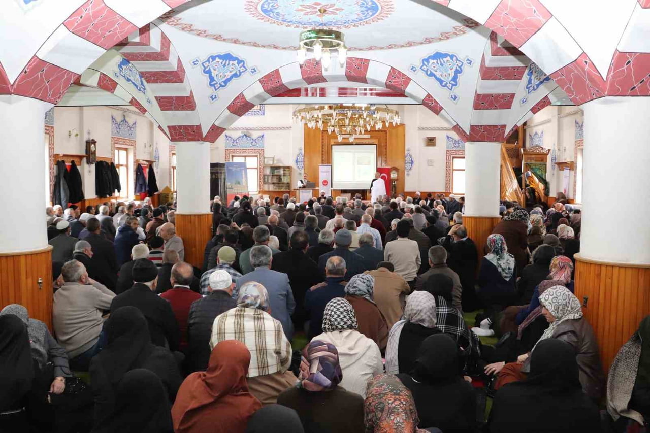 SİVAS’TAN 610 KİŞİ HACCA GİDECEK