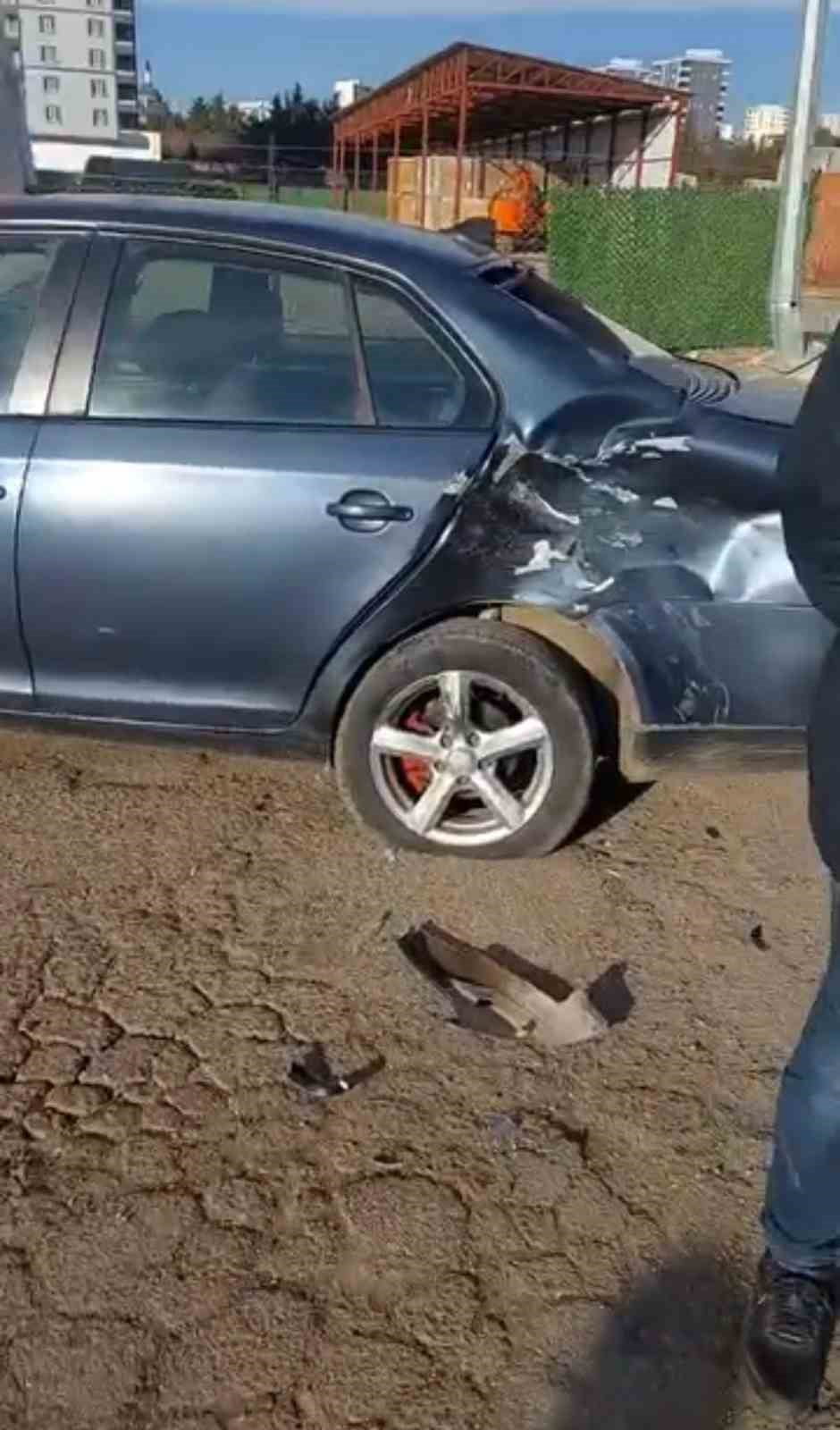 SİVEREK’TE OTOMOBİL İLE MOTOSİKLET ÇARPIŞTI: 17 YAŞINDAKİ GENÇ HAYATINI KAYBETTİ