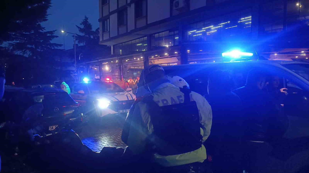 TEKİRDAĞ'DA EHLİYETSİZ ARAÇ KULLANAN SÜRÜCÜYE 80 BİN TL CEZA KESİLDİ.