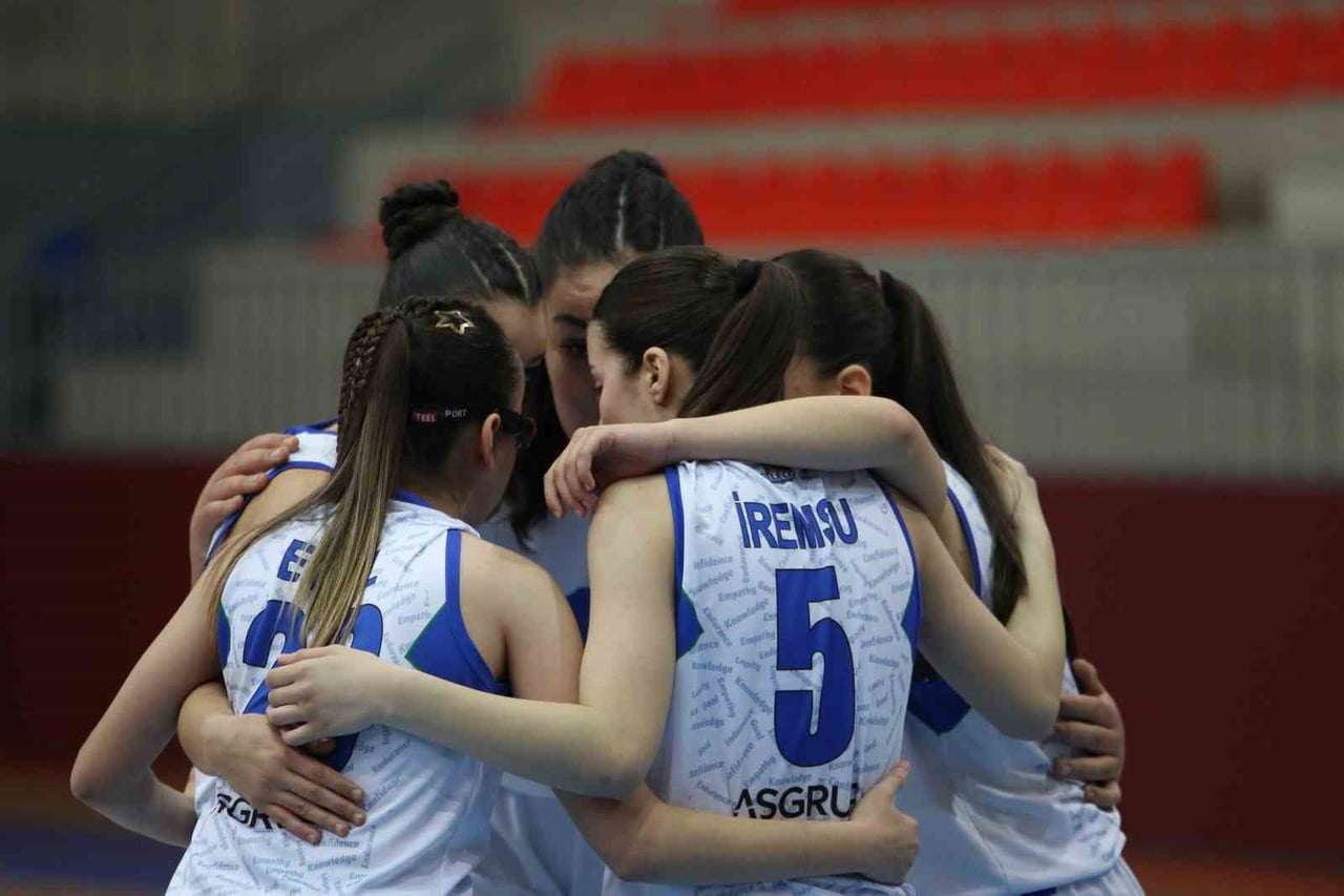 TÜRKİYE BASKETBOL FEDERASYONU (TBF) TARAFINDAN GERÇEKLEŞTİRİLEN U18 KIZLAR BASKETBOL ANADOLU...