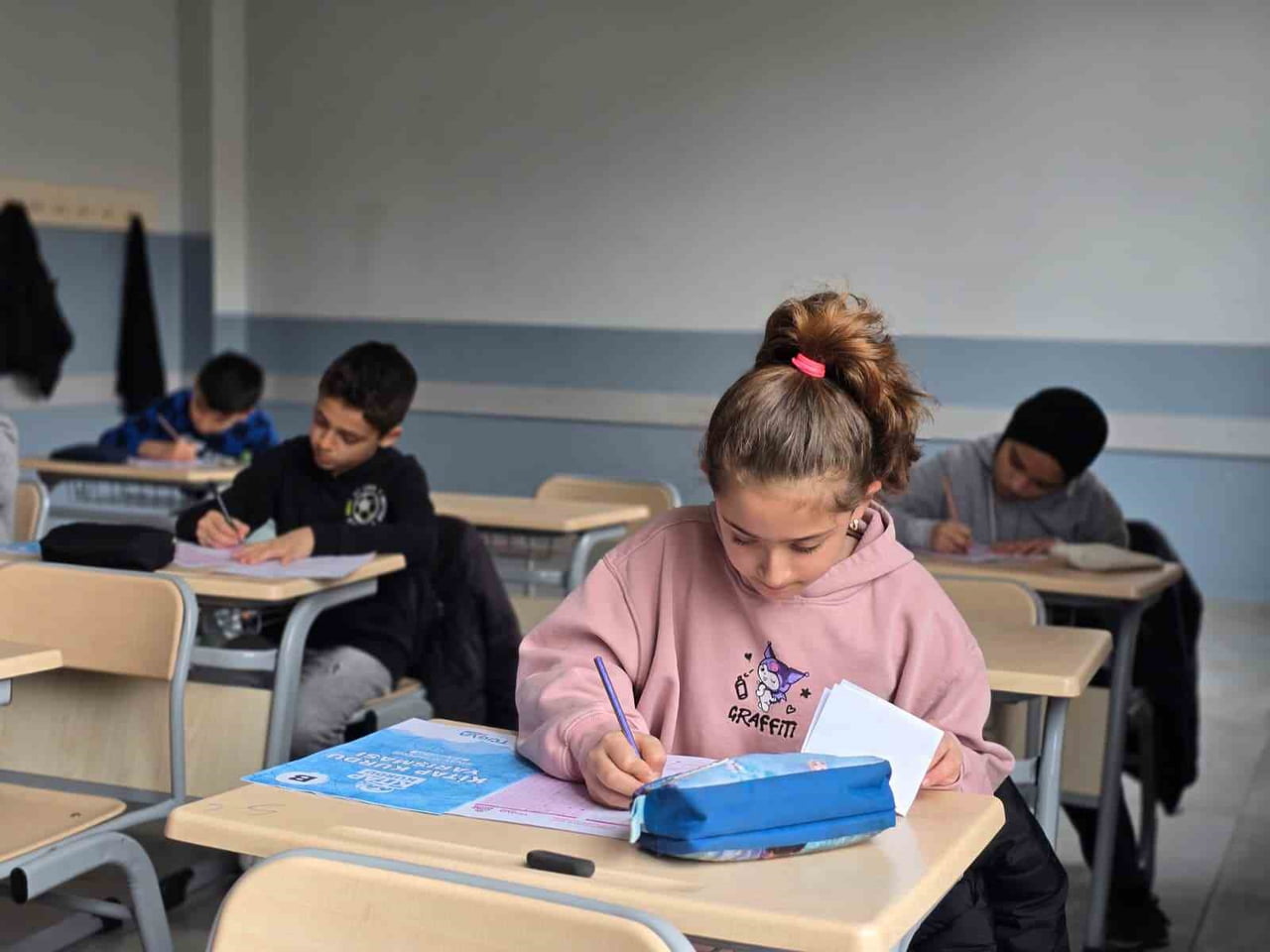 TÜRKİYE GENÇLİK VAKFI (TÜGVA) TARAFINDAN TÜRKİYE GENELİNDE EŞ ZAMANLI OLARAK DÜZENLENEN 'KİTAP...