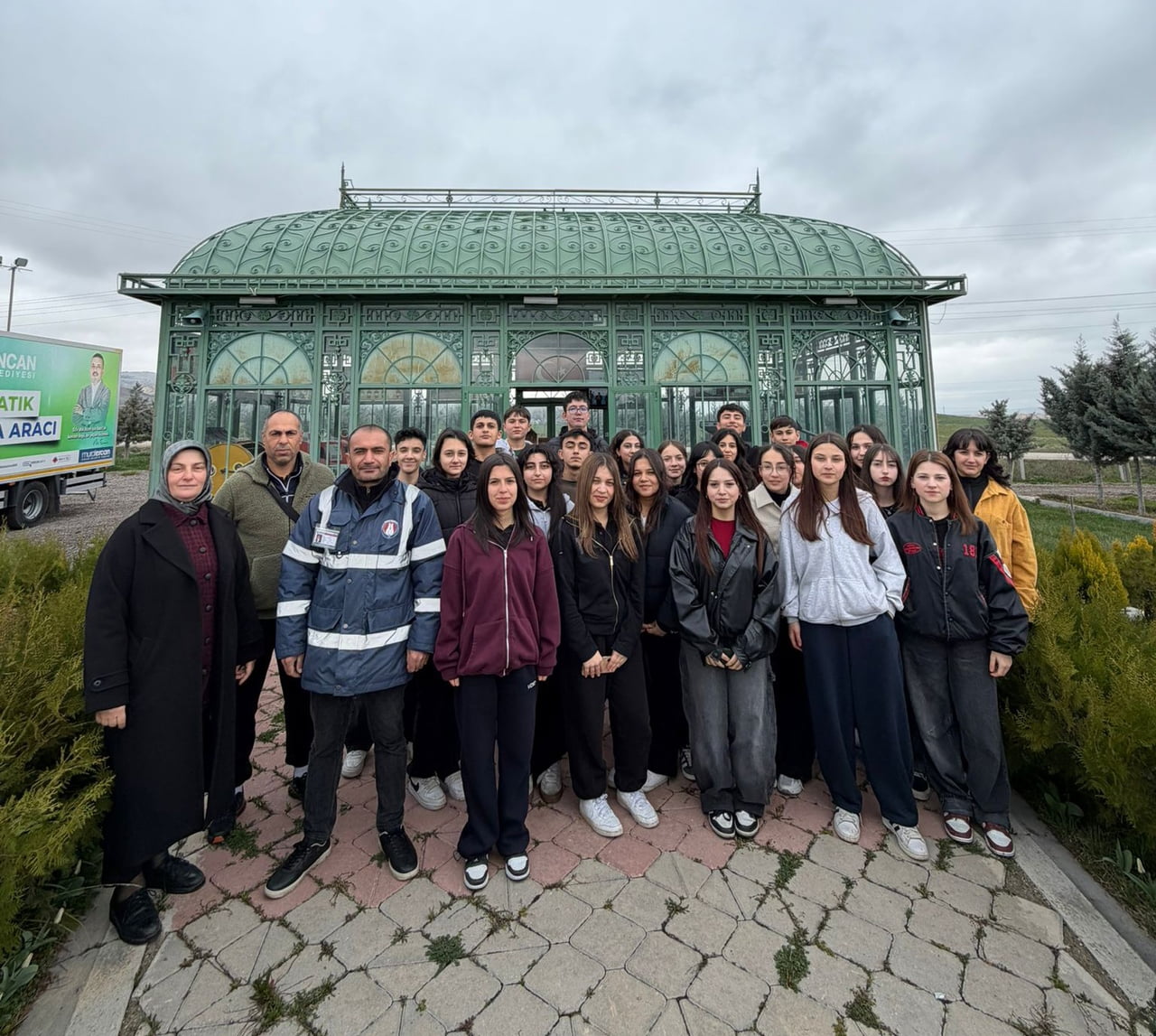 ULUSLARARASI SIFIR ATIK GÜNÜ'NDE, ANKARA SİNCAN BELEDİYESİ EV SAHİPLİĞİNDE ÖĞRENCİLERE ÇEVRE...