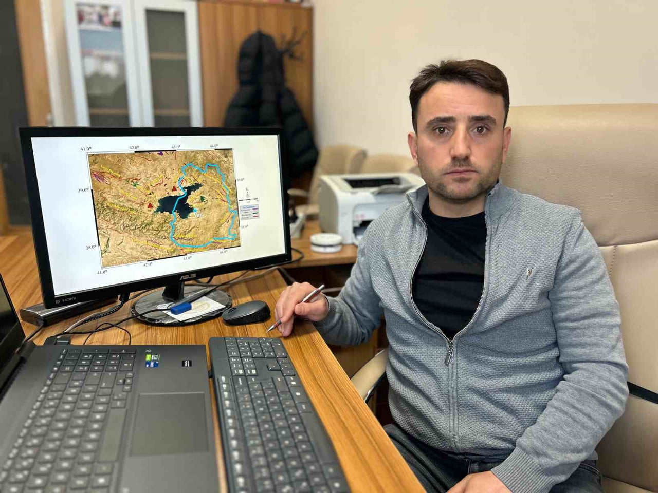 VAN YYÜ JEOFİZİK MÜHENDİSLİĞİ BÖLÜMÜ ÖĞRETİM ÜYESİ DOÇ. DR. HAMDİ ALKAN