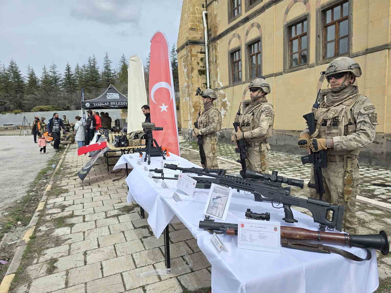 YOZGAT’TA YAKLAŞIK 10 İLDEN GELEN AİRSOFT TAKIMLARI, KENT MERKEZİNE YAKLAŞIK 10 KİLOMETRE...