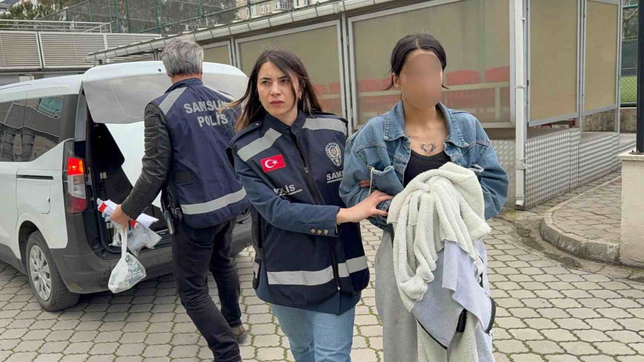 ZORLA ALIKONAN 16 YAŞINDA KIZIN EVDE BULUNAN ABLASI E.G.(20) DE GÖZALTINA ALINDI.