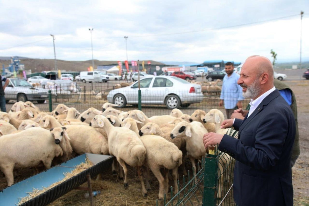 12 YILLIK BİRİKİMLE 13’ÜNCÜ BAYRAMA GÜÇLÜ BİR HAZIRLIK SÜRECİ YÜRÜTTÜKLERİNİ VURGULAYAN KOCASİNAN...