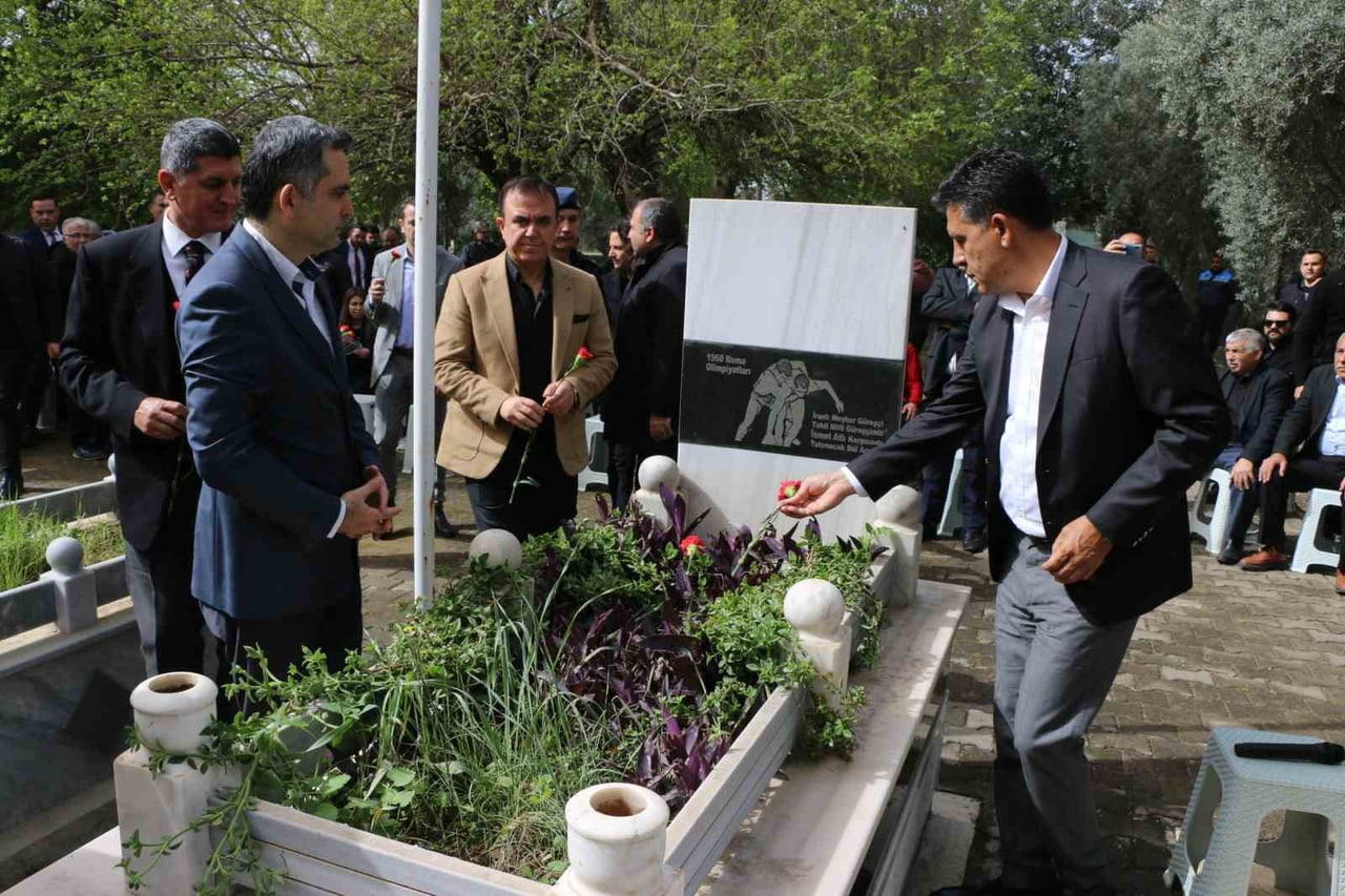 1960 ROMA OLİMPİYATLARI’NDA ALTIN MADALYA KAZANARAK TÜRK GÜREŞ TARİHİNE ADINI YAZDIRAN MİLLİ...