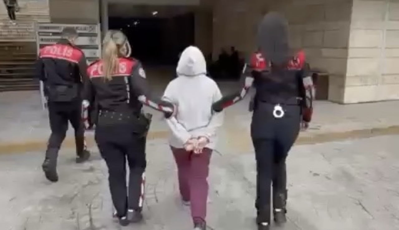 53 YIL 6 AY KESİNLEŞMİŞ HAPİS CEZASI BULUNAN S.Y. ADLI KADIN DA ASAYİŞ ŞUBE MÜDÜRLÜĞÜ YUNUS...