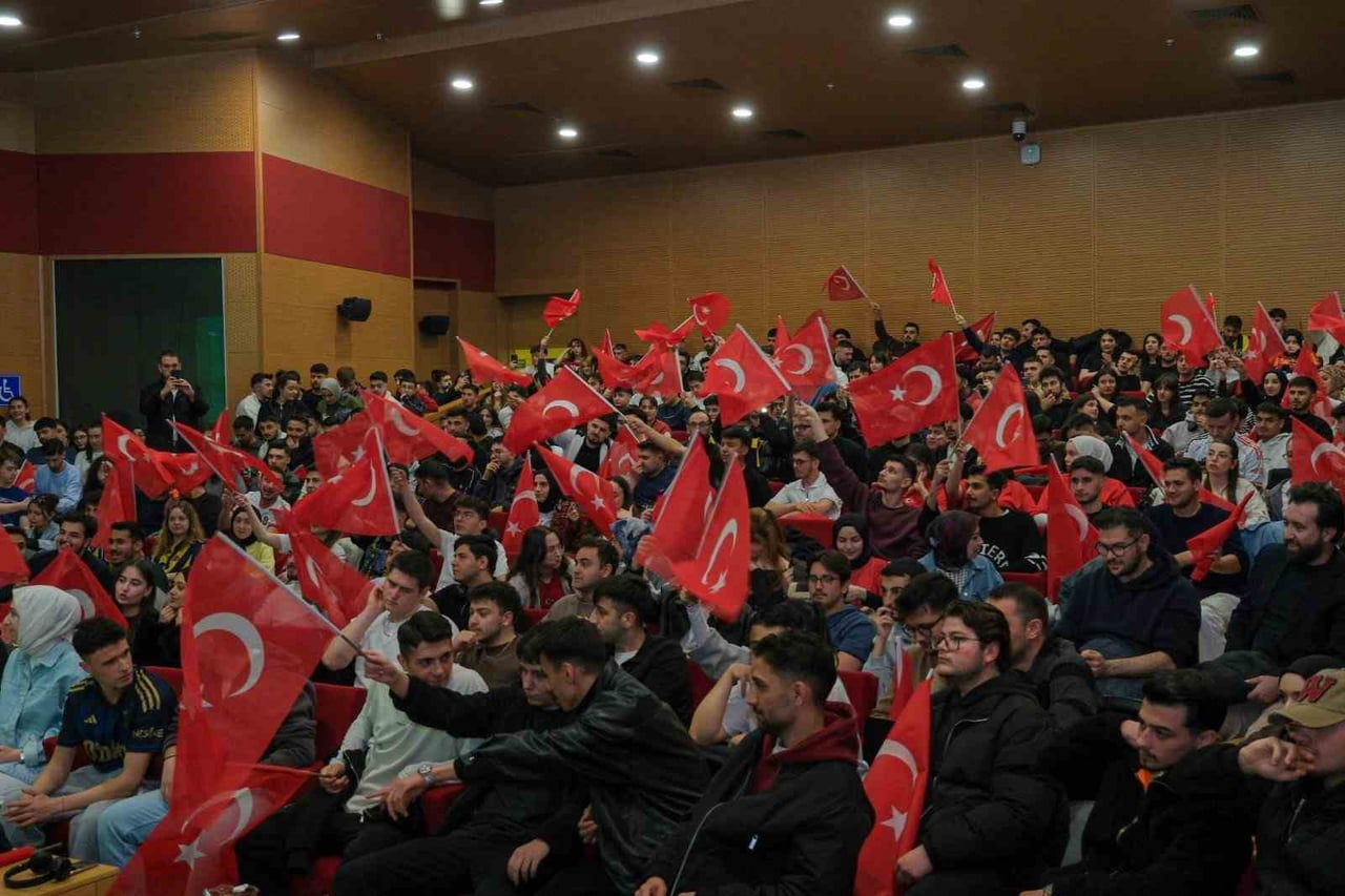 A MİLLİ FUTBOL TAKIMI’NIN  2026 FIFA DÜNYA KUPASI PLAY-OFF TURUNDA  KOSOVA’YI 1-0 MAĞLUP ETTİĞİ...