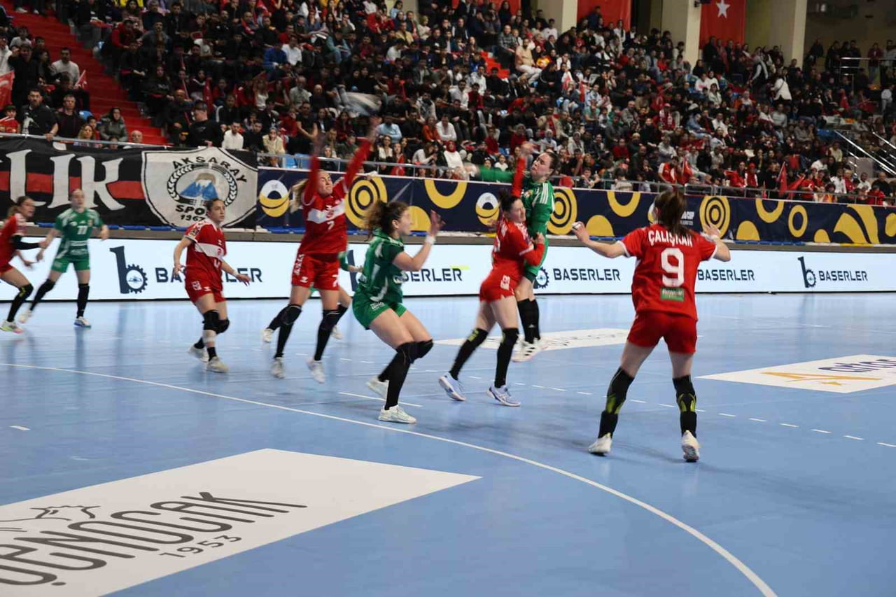 A MİLLİ KADIN HENTBOL TAKIMI, AKSARAY’DAKİ EURO CUP MAÇINDA MACARİSTAN’A 42-23 MAĞLUP...