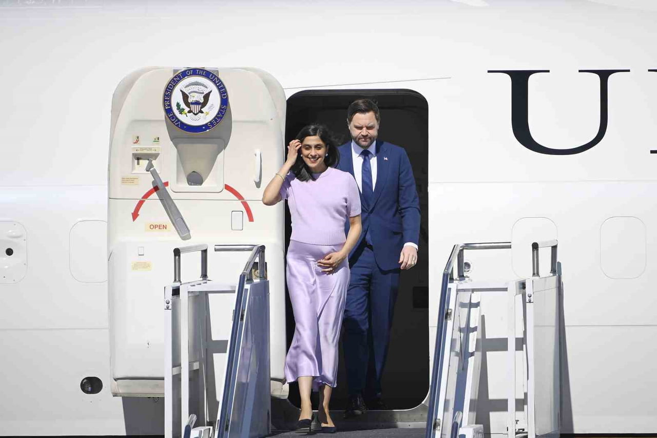 ABD BAŞKAN YARDIMCISI JAMES DAVİD VANCE, TRUMP YÖNETİMİNİN AVRUPA'DA ÖNEMLİ BİR MÜTTEFİKİ OLAN...