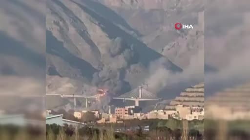 ABD Başkanı Donald Trump, İran’daki B1 Köprüsü’ne yönelik saldırı anlarına ait görüntüyü...