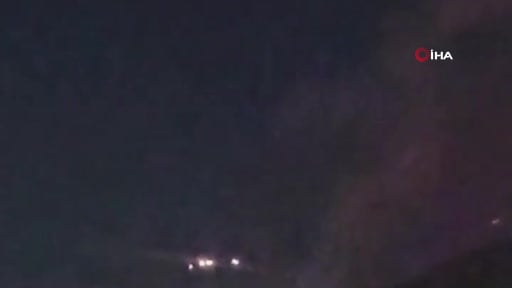 ABD ve İsrail’in İran’a gerçekleştirdiği saldırılar, başkent Tahran’da gece boyunca şiddetli...