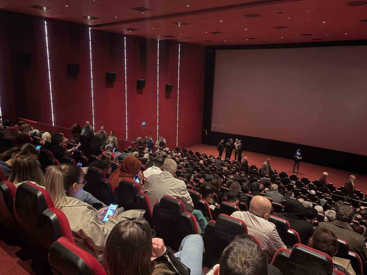 ABDULLAH ÇATLI’NIN HAYATINI ANLATAN ‘ÇATLI’ FİLMİNİN GALASI KAYSERİ’DE...