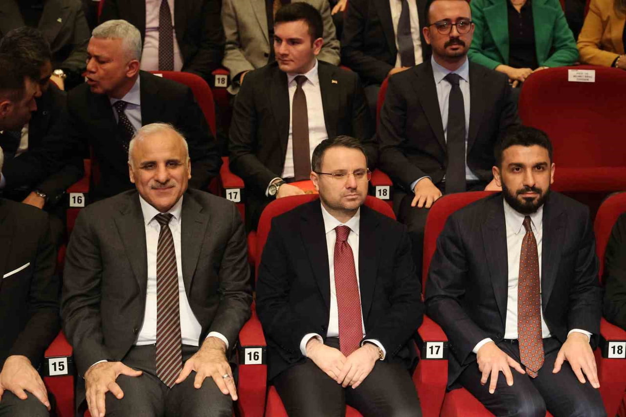 ADALET BAKANI AKIN GÜRLEK DİYARBAKIR'DA TÜGVA İHTİSAS AKADEMİSİ 26 LANSMANI PROGRAMINA...