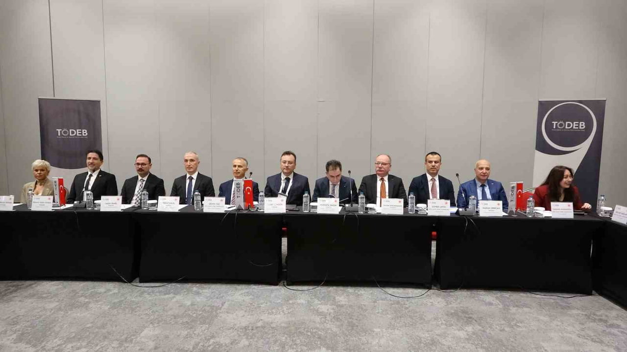 ADALET BAKANLIĞI CEZA İŞLERİ GENEL MÜDÜRLÜĞÜ TARAFINDAN TRABZON’DA "KARADENİZ BÖLGESİ BİLİŞİM...