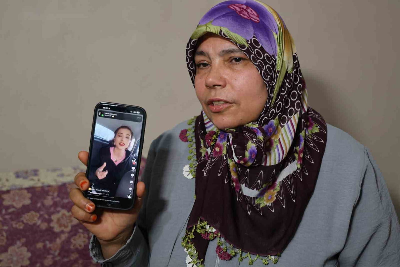 ADANA’DA SÜREKLİ EVDEN KAÇAN BİPOLAR BOZUKLUK RAHATSIZLIĞI BULUNAN 3 ÇOCUKLU KADININ ANNESİ...