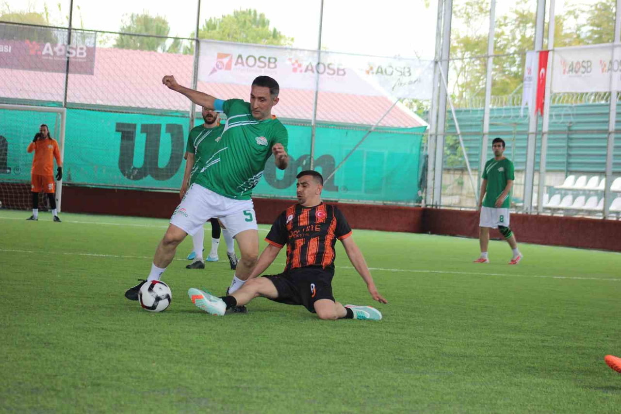 ADANA HACI SABANCI ORGANİZE SANAYİ BÖLGESİ (AOSB) TARAFINDAN DÜZENLENEN 12. GELENEKSEL FUTBOL...