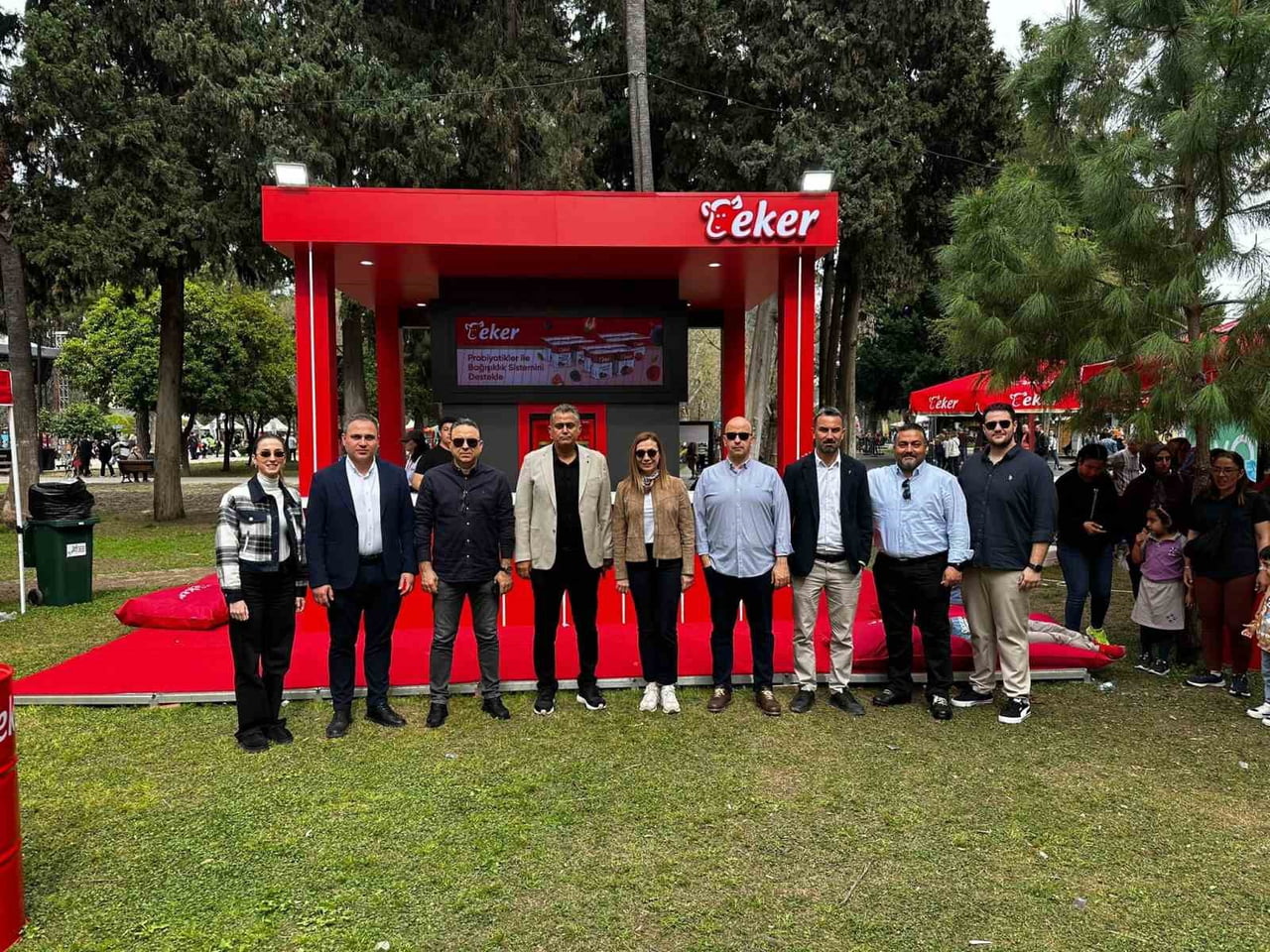 ADANA’NIN SİMGESİ HALİNE GELEN, MİS KOKUSUYLA NİSAN AYINDA ŞEHRE BENZERSİZ BİR ATMOSFER SUNAN...