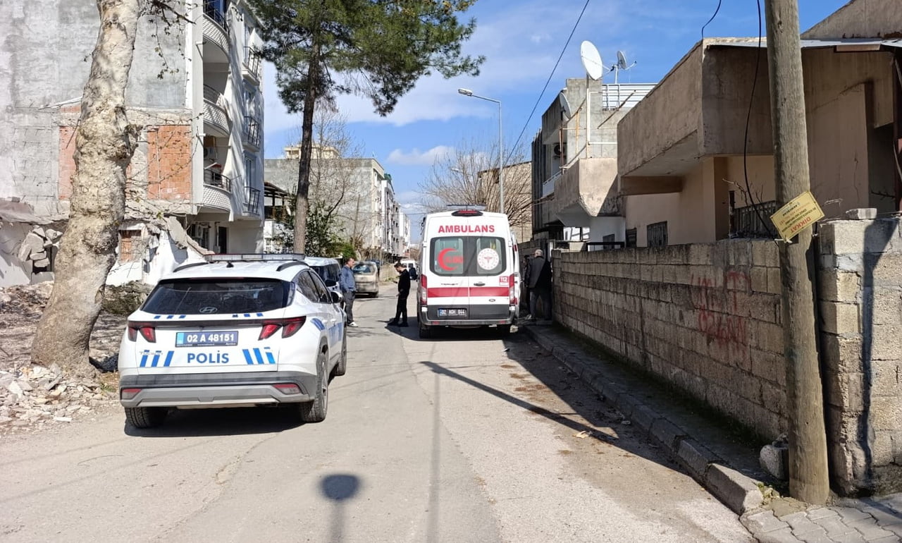 ADIYAMAN’DA BİR KİŞİ YAŞADIĞI EVİNDE ÖLÜ BULUNDU.
