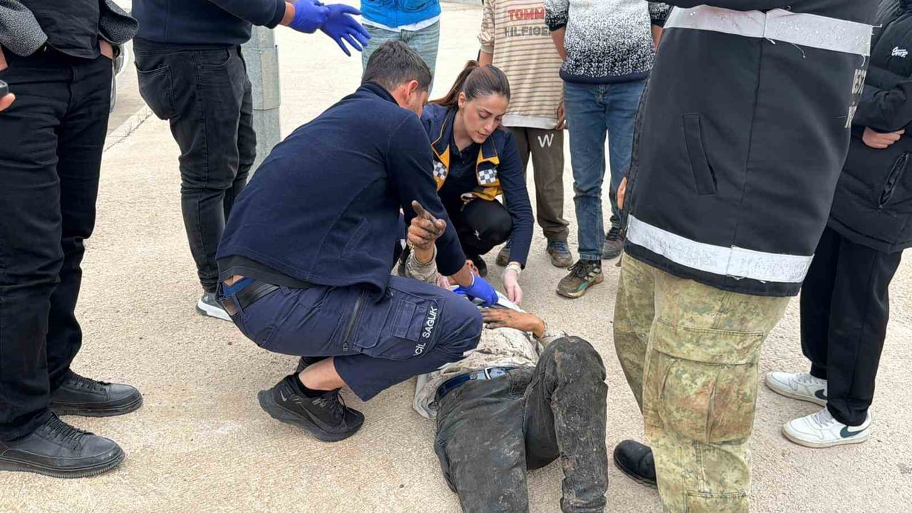 ADIYAMAN’DA, MOTOSİKLET İLE OTOMOBİLİN ÇARPIŞMASI SONUCU MEYDANA GELEN KAZADA 1 KİŞİ...