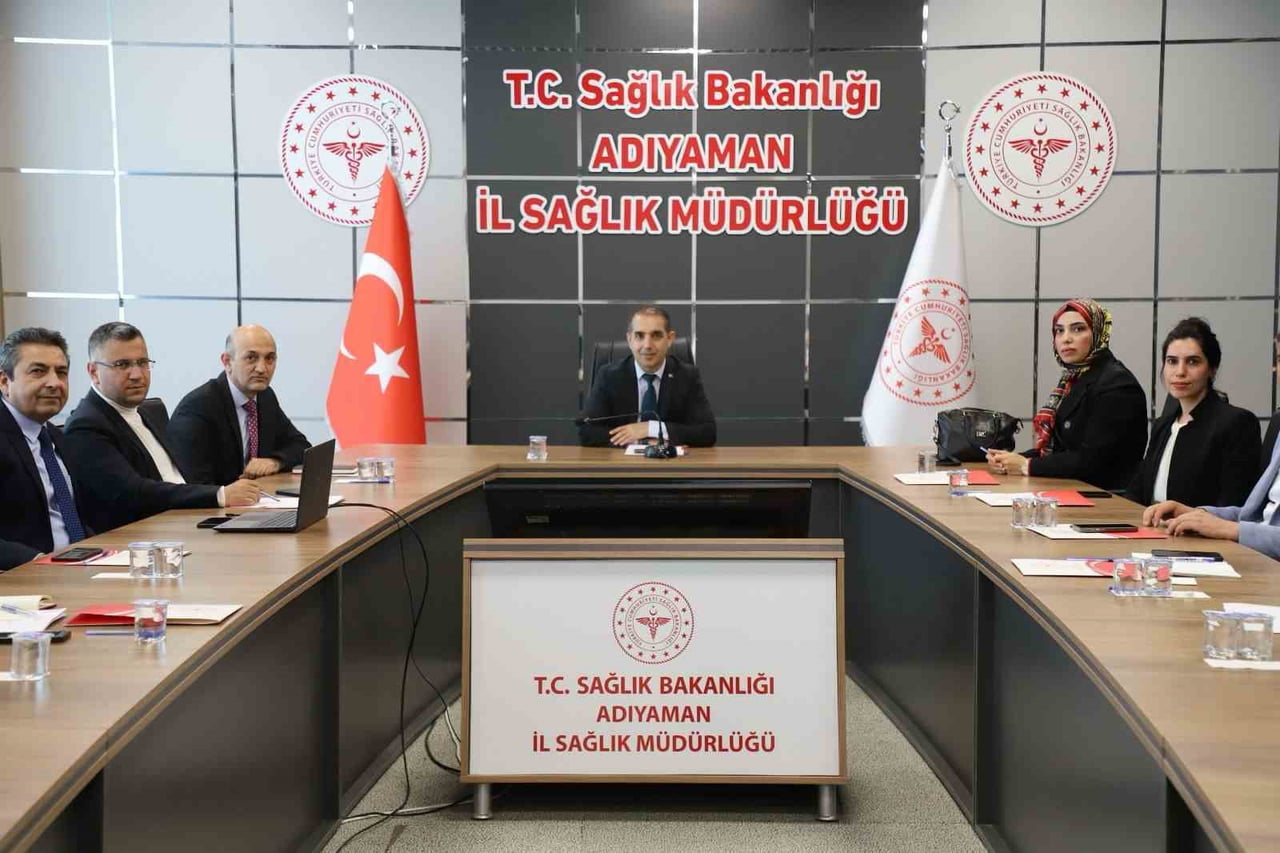ADIYAMAN İL SAĞLIK MÜDÜRLÜĞÜ’NDE DÜZENLENEN TOPLANTIDA, SAĞLIK HİZMETLERİ KAPSAMINDA...