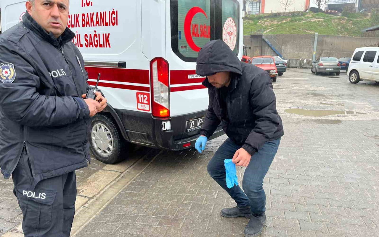 ADIYAMAN’IN BESNİ İLÇESİNDE İKİ KİŞİ ARASINDA ÇIKAN SİLAHLI KAVGADA 1 KİŞİ...