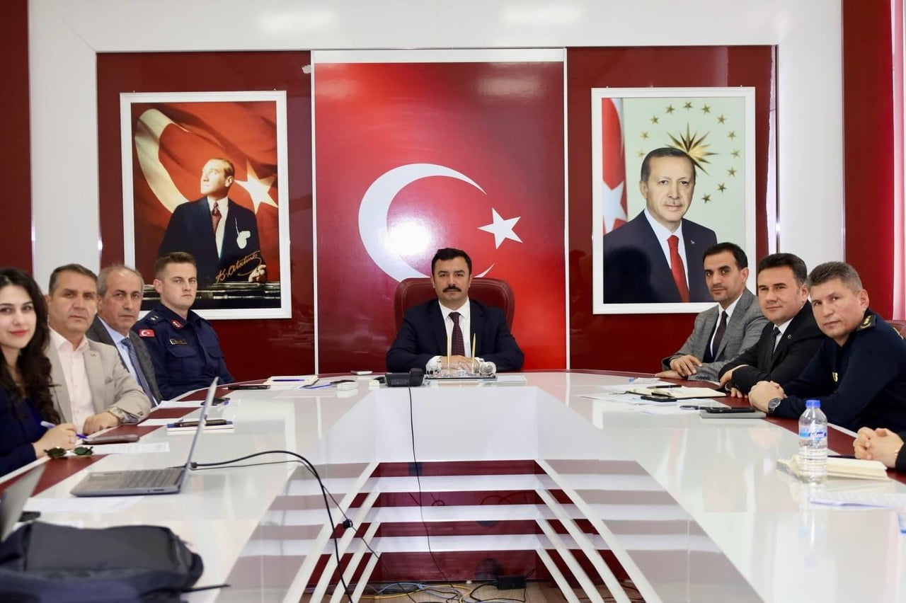 ADIYAMAN’IN KAHTA İLÇESİNDE, "EN İYİ NARKOTİK POLİSİ ANNE PROJESİ" KAPSAMINDA YÜRÜTÜLEN...