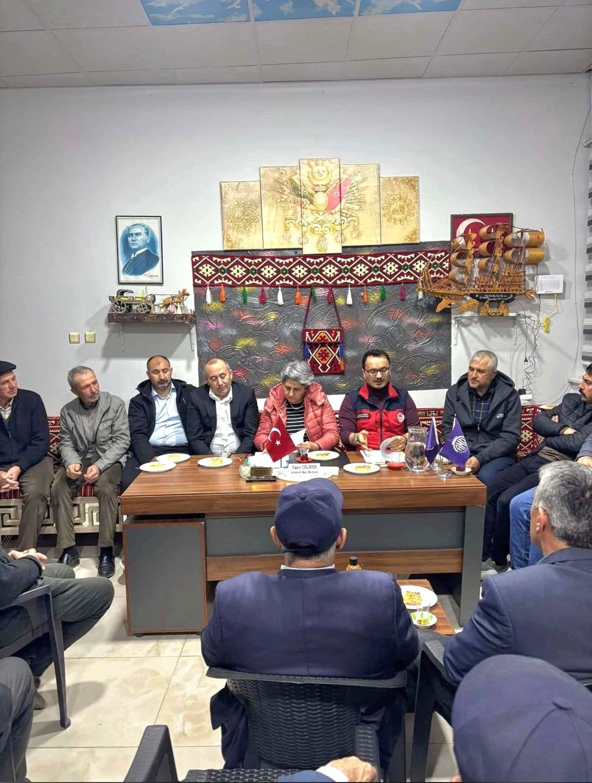 AFYONKARAHİSAR İL TARIM VE OSMAN MÜDÜRLÜĞÜ TARAFINDAN İHSANİYE VE İSCEHİSAR İLÇELERİNDE ÇİFTÇİLERE...