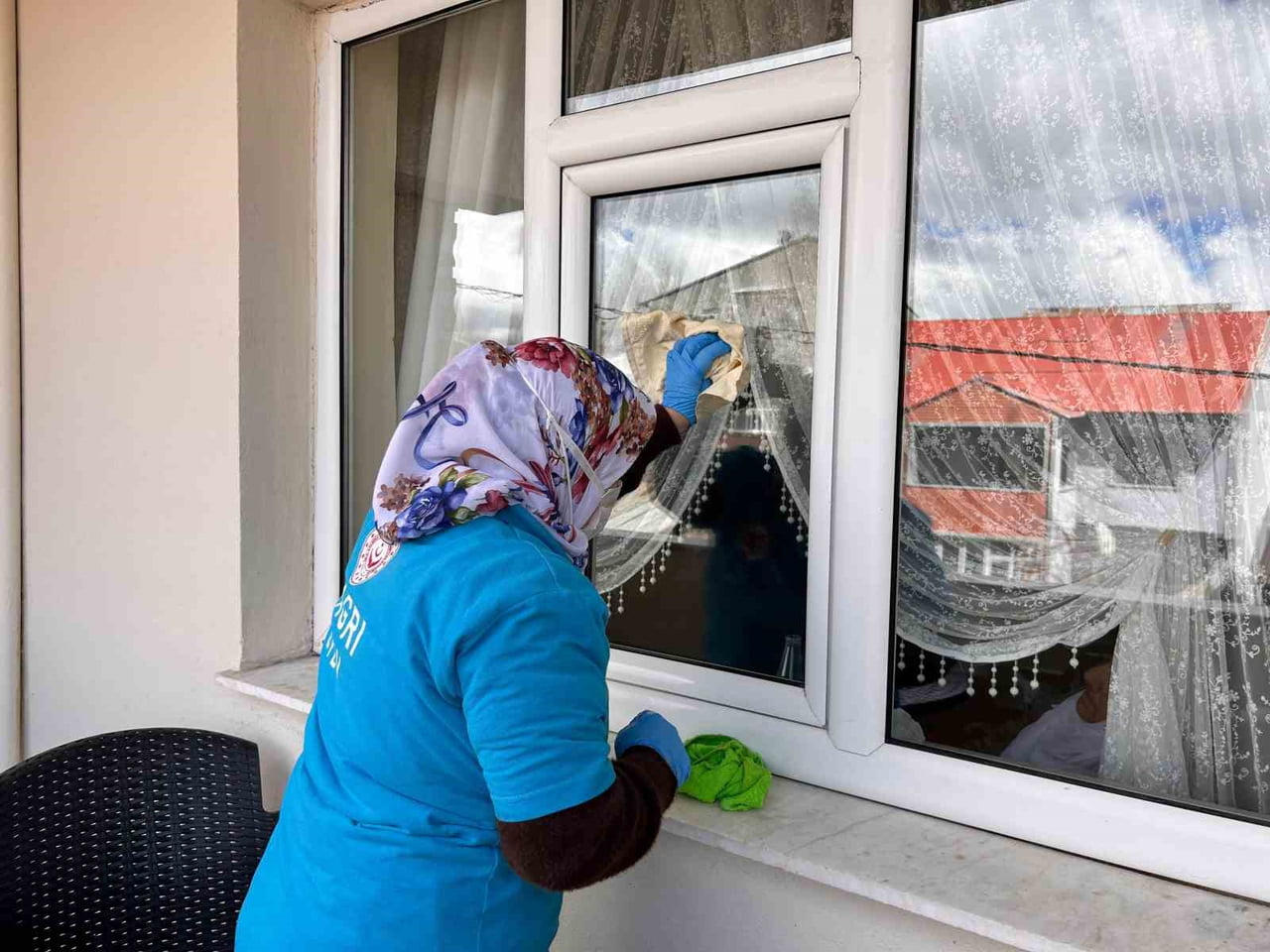 AĞRI’DA 65 YAŞ ÜSTÜ, ENGELLİ VEYA KRONİK RAHATSIZLIĞI BULUNAN VATANDAŞLARA YÖNELİK YÜRÜTÜLEN "VEFA...