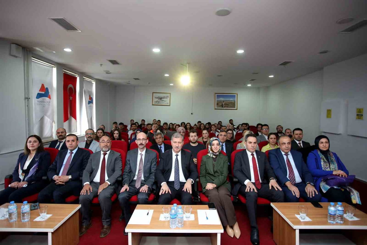 AĞRI İBRAHİM ÇEÇEN ÜNİVERSİTESİ BÜNYESİNDE KURULAN ZEBRA BALIĞI TRANSLASYONEL TIP ARAŞTIRMA...