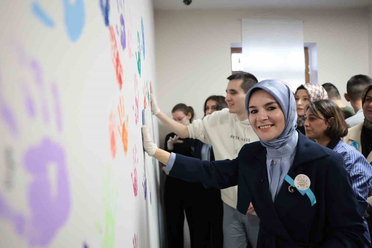 AİLE VE SOSYAL HİZMETLER BAKANI MAHİNUR ÖZDEMİR GÖKTAŞ, ANKARA KAVACIK OTİZM AKTİF YAŞAM MERKEZİ...