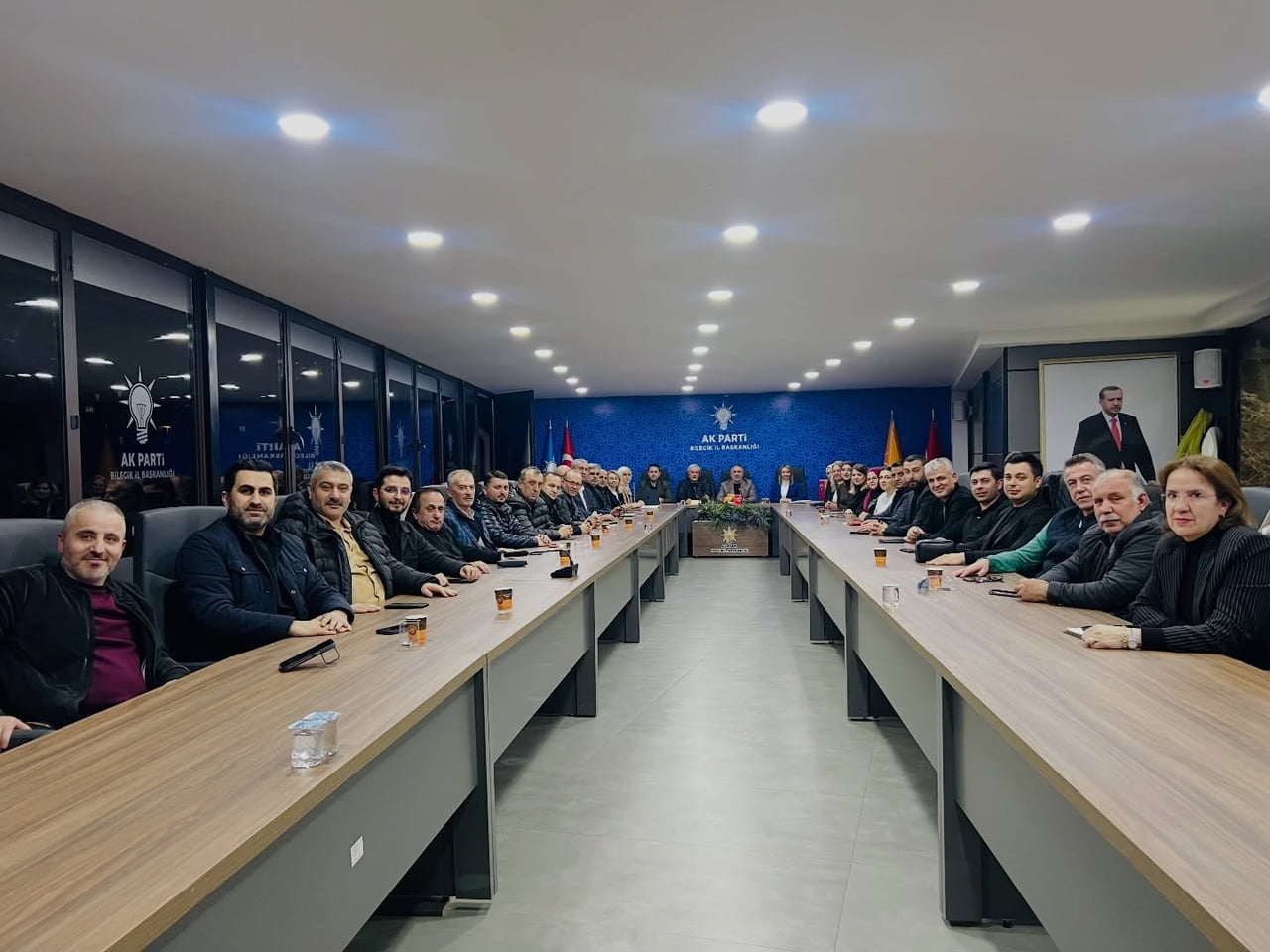 AK PARTİ BİLECİK’TE HAFTALIK YÖNETİM KURULU TOPLANTISI GERÇEKLEŞTİRİLDİ