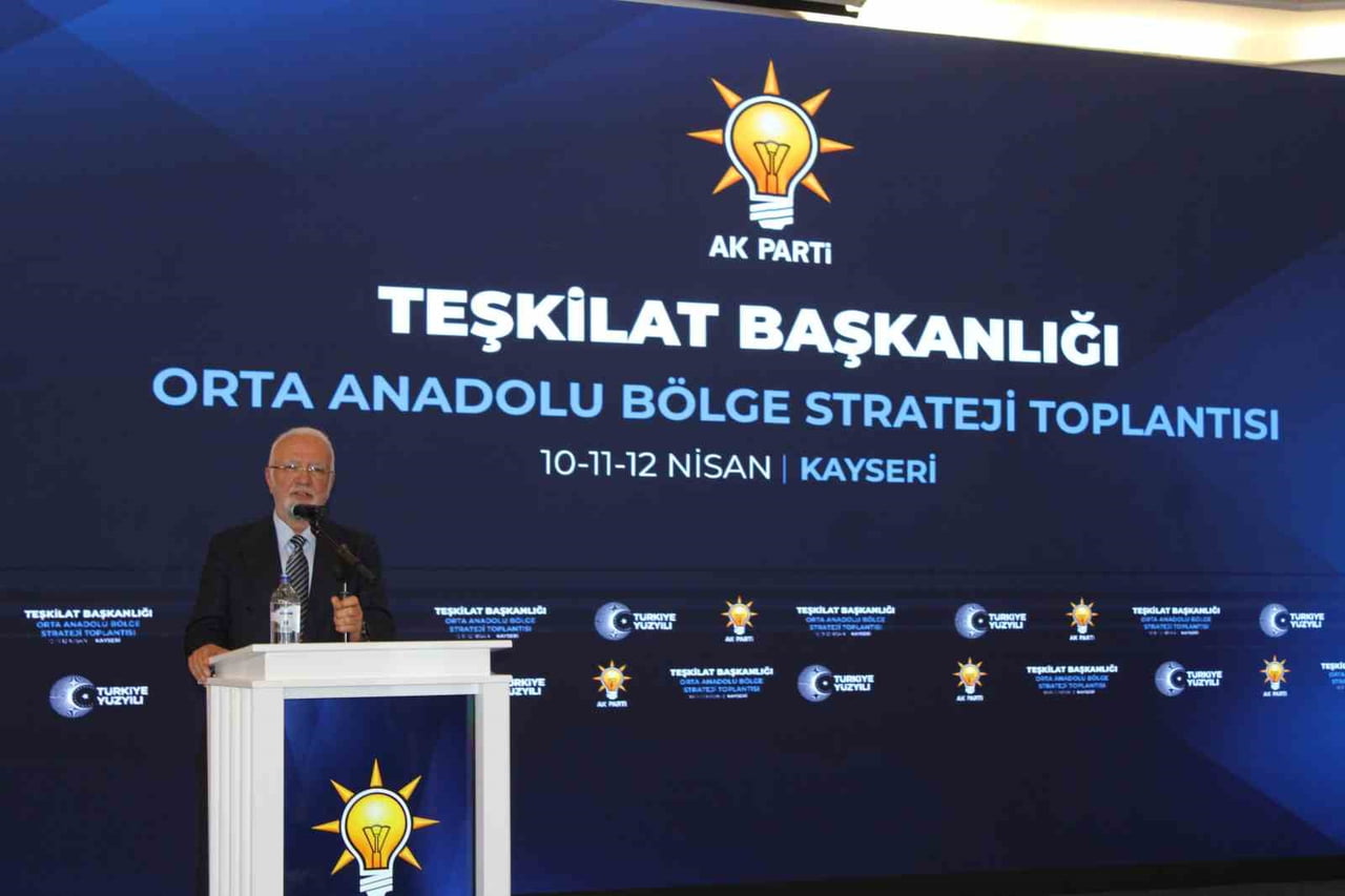 AK PARTİ GENEL BAŞKANVEKİLİ MUSTAFA ELİTAŞ, CHP GENEL BAŞKANI ÖZGÜR ÖZEL'İN 'ARA SEÇİM' ÇIKIŞINA...