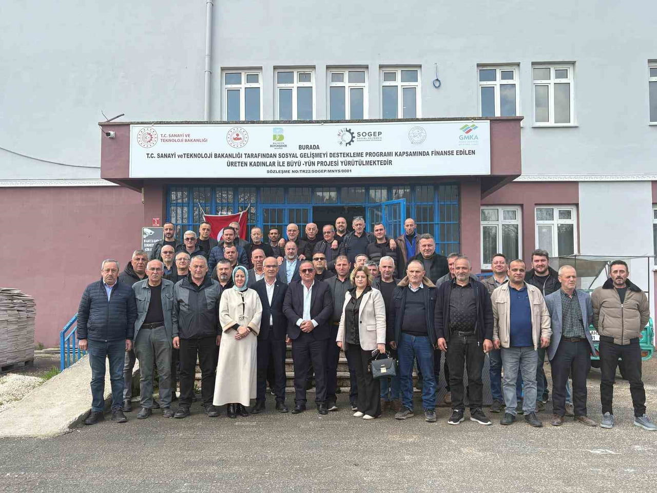 AK PARTİ MANYAS İLÇE TEŞKİLATI MUHTARLARLA İSTİŞARE TOPLANTISI YAPTI