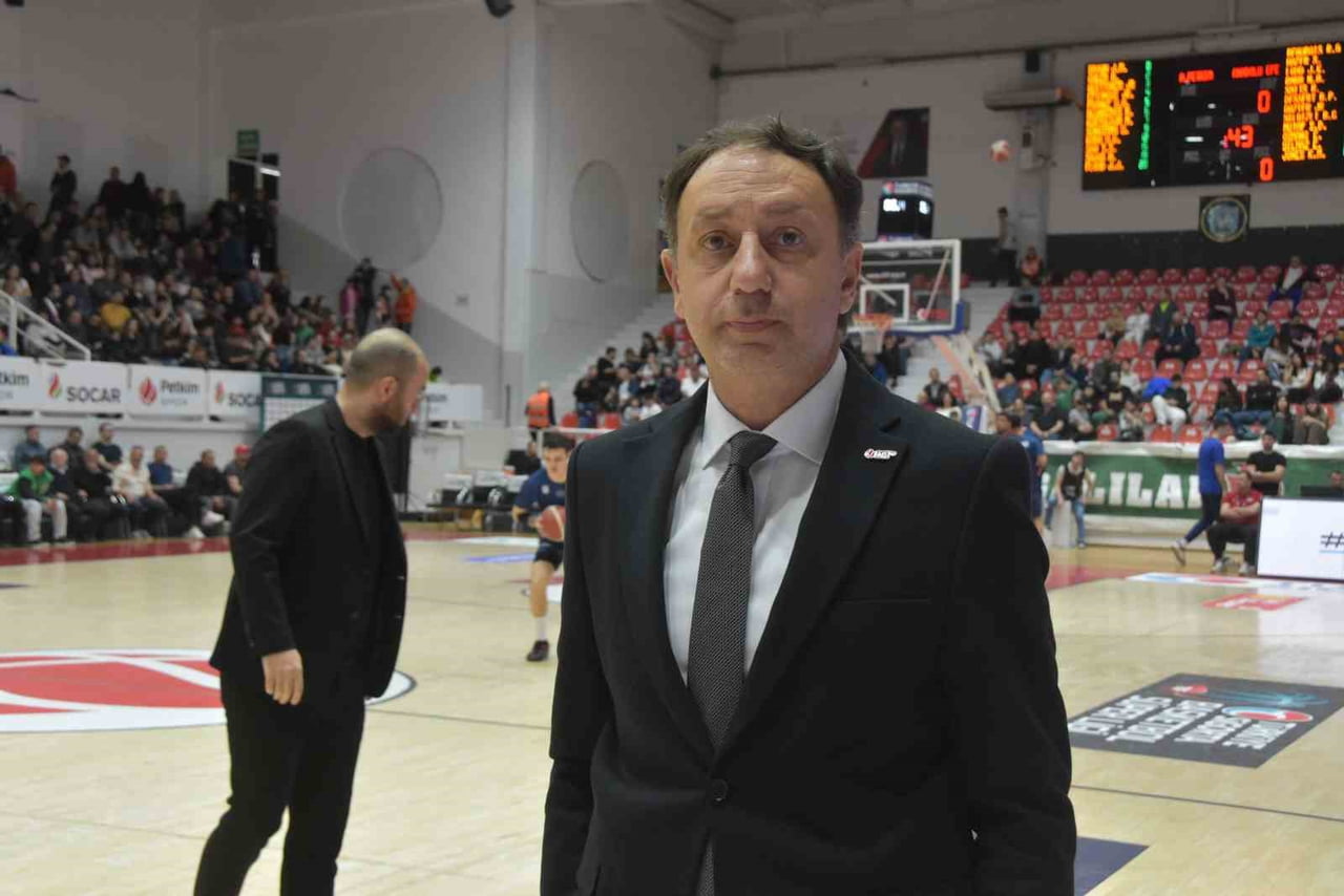 ALİAĞA PETKİMSPOR'DA BAŞANTRENÖR ORHUN ENE, "TEKRAR KAZANAN BİR KİMLİĞE BÜRÜNMEK İSTİYORUZ"...