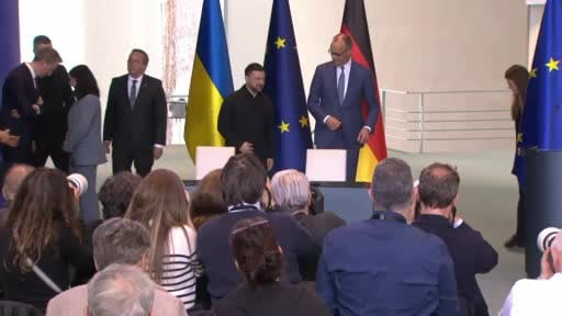 Almanya Başbakanı Friedrich Merz, Macaristan’daki iktidar değişikliğinin ardından Avrupa...