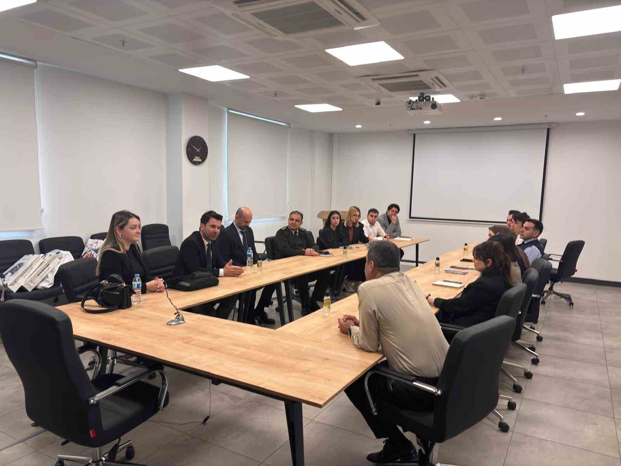 ANADOLU ÜNİVERSİTESİ TÜRKÇE ÖĞRETİMİ UYGULAMA VE ARAŞTIRMA MERKEZİ (TÖMER) YÖNETİCİLERİ...