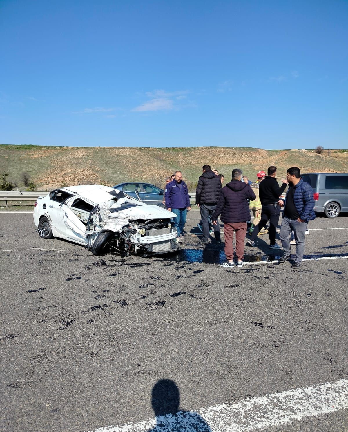 ANKARA’DA, SEYİR HALİNDEKİ OTOMOBİLİN TIRA ARKADAN ÇARPMASI SONUCU 1 KİŞİ AĞIR...